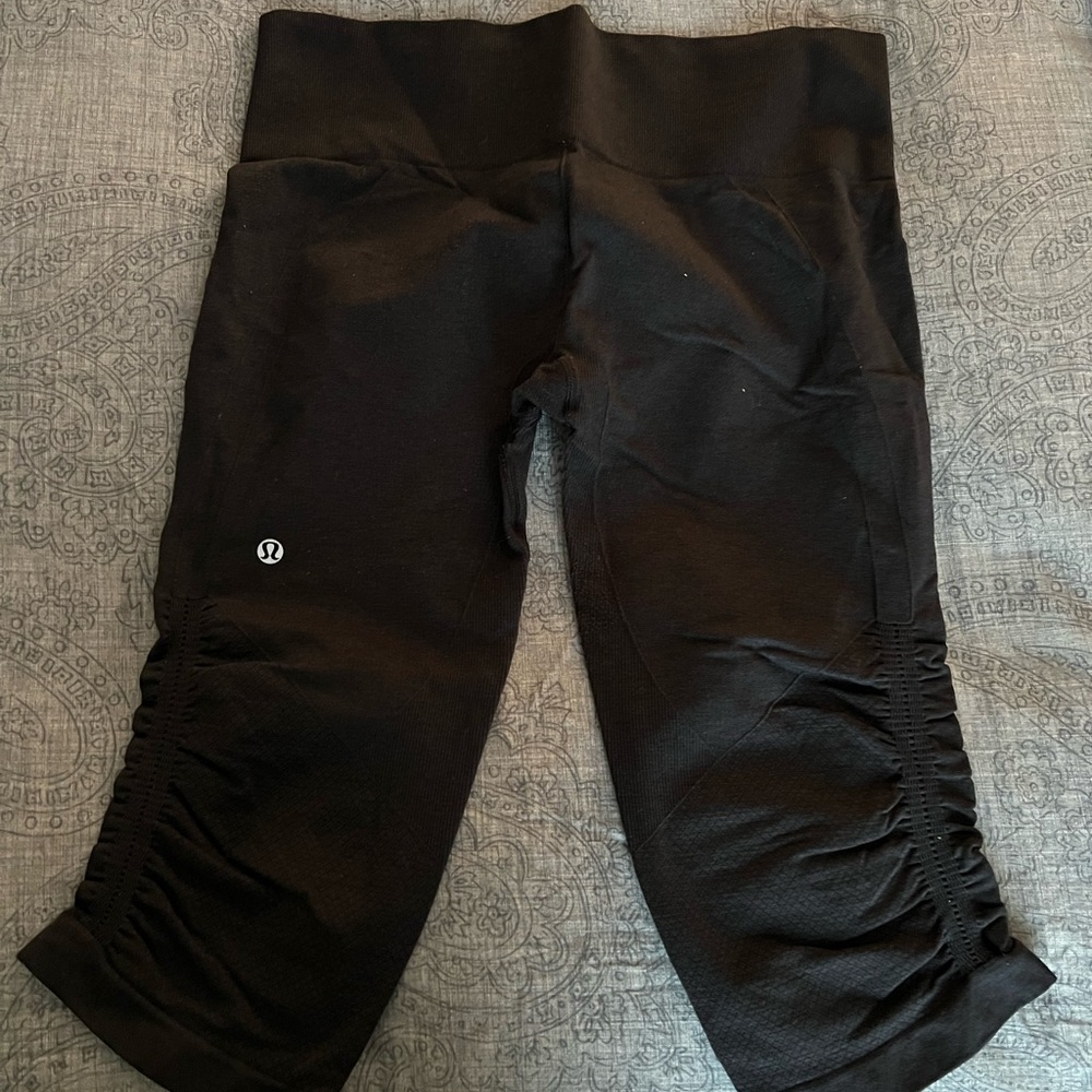 Lululemon in the Flow Capri Legging